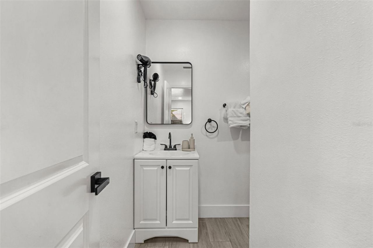 1305 29th Street W, Bradenton, FL 34205 Photo