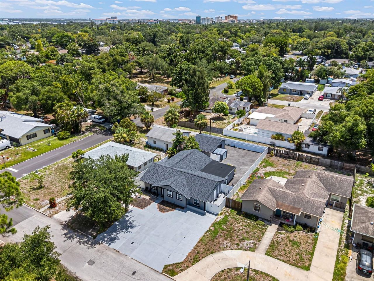 1305 29th Street W, Bradenton, FL 34205 Photo