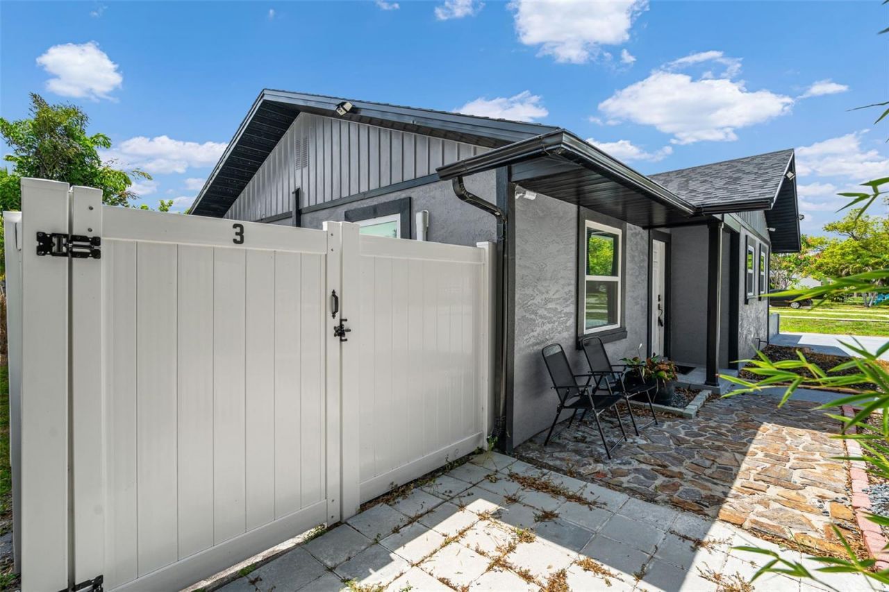 1305 29th Street W, Bradenton, FL 34205 Photo