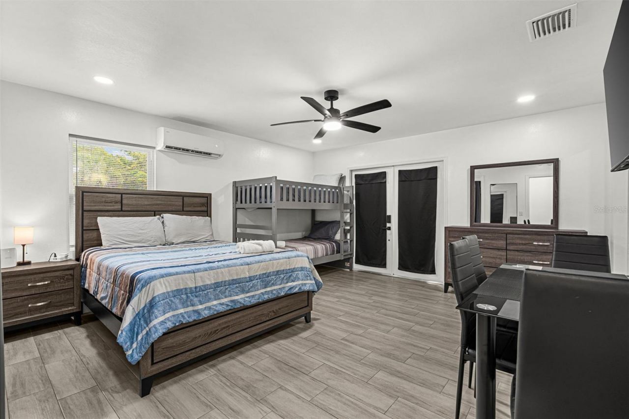 1305 29th Street W, Bradenton, FL 34205 Photo