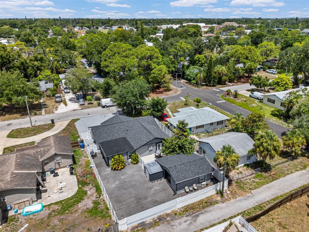 1305 29th Street W, Bradenton, FL 34205 Photo