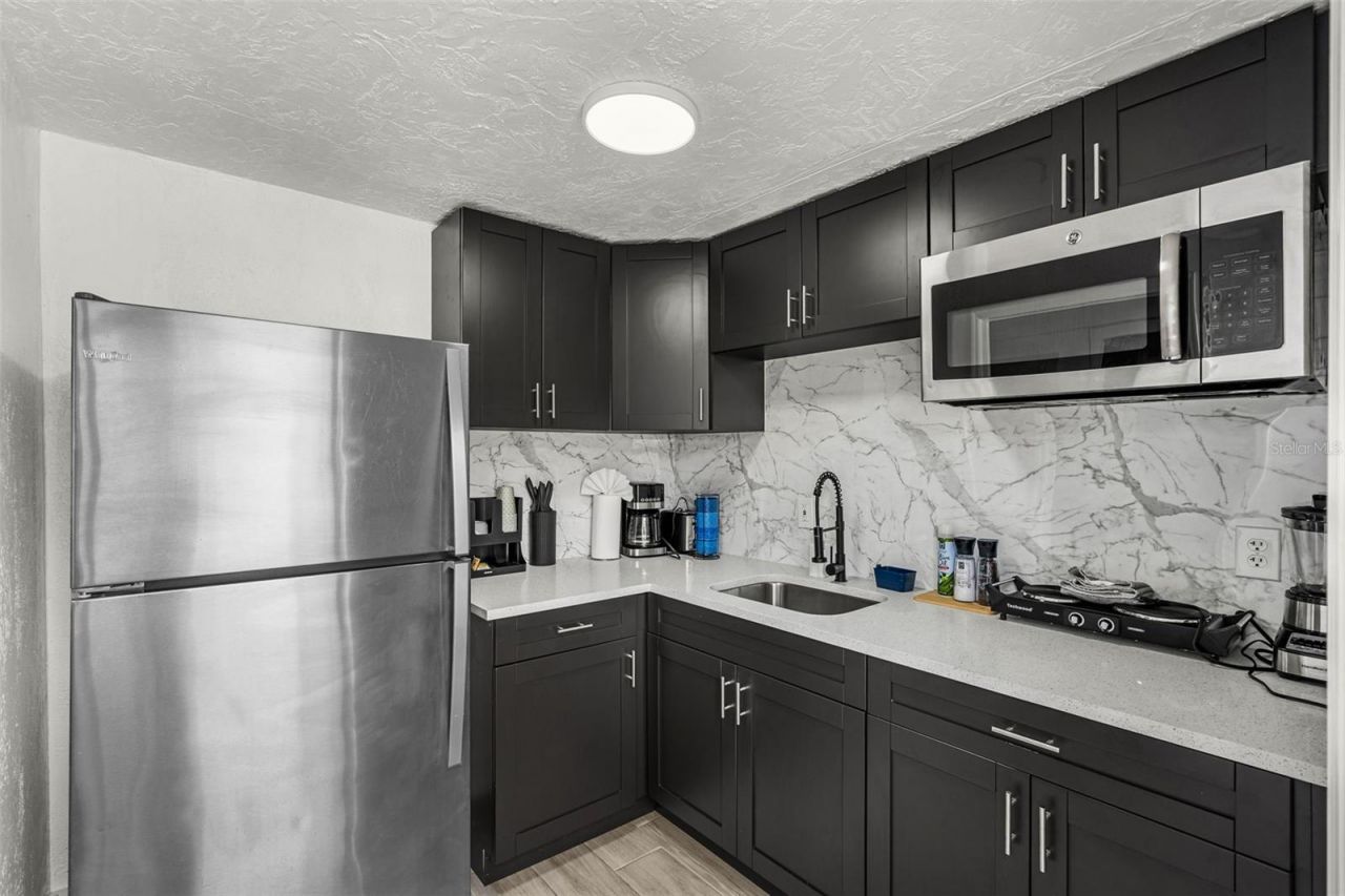 1305 29th Street W, Bradenton, FL 34205 Photo
