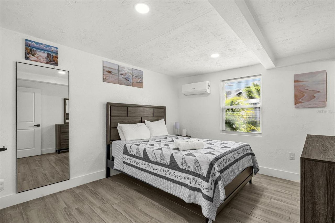1305 29th Street W, Bradenton, FL 34205 Photo