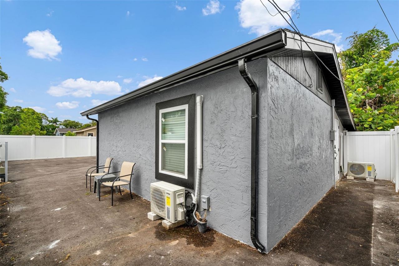 1305 29th Street W, Bradenton, FL 34205 Photo