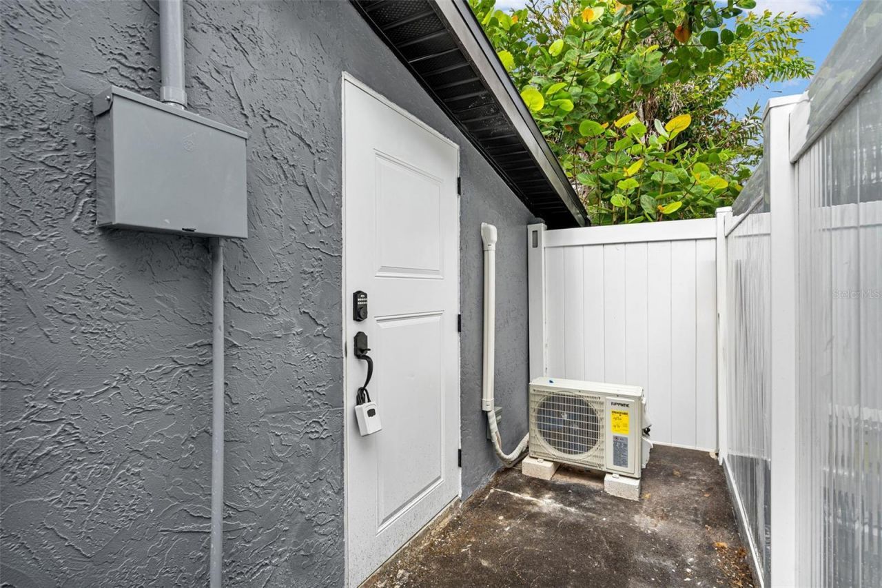 1305 29th Street W, Bradenton, FL 34205 Photo