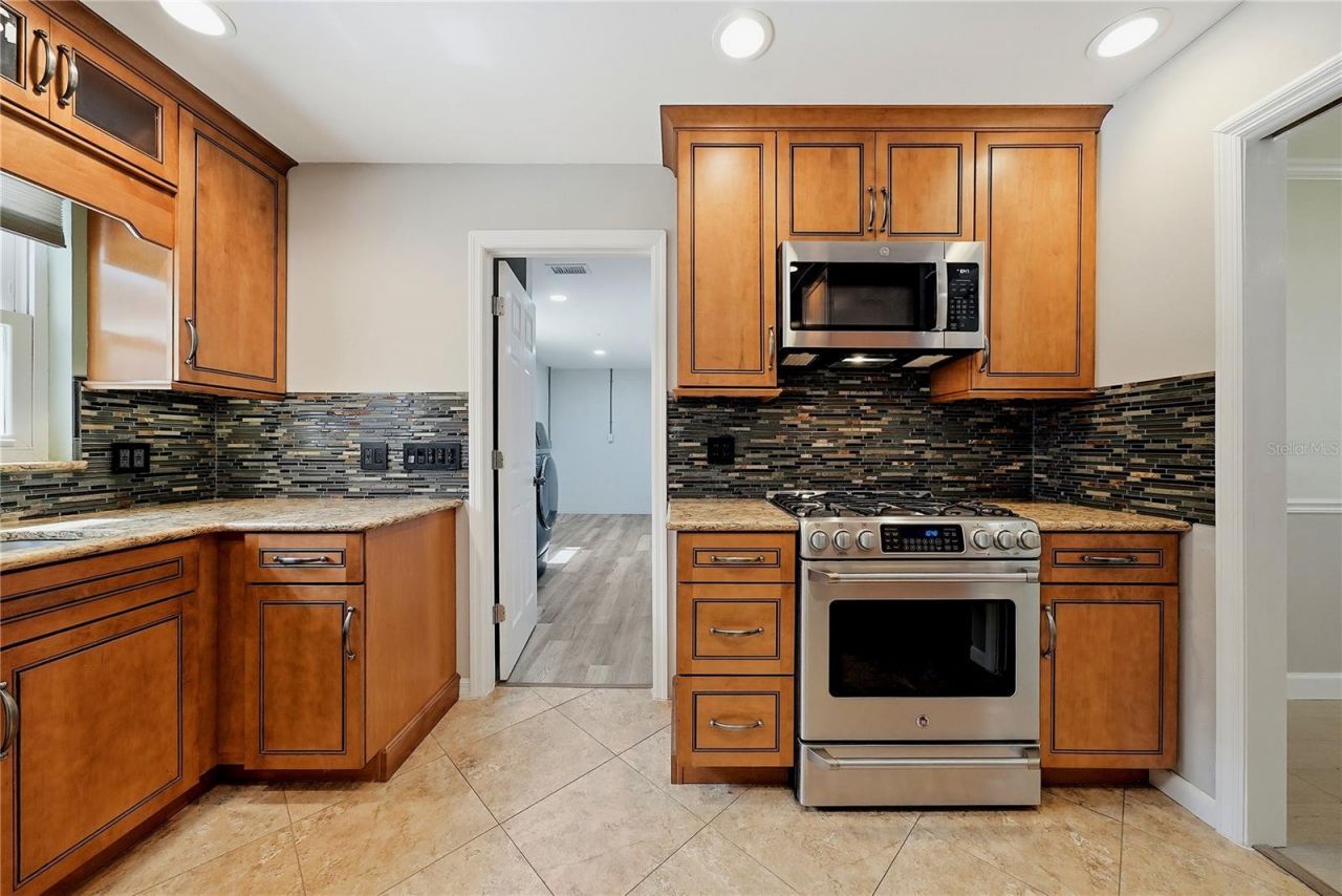 2103 Ramblewood Lane , Brandon, FL 33510 Photo