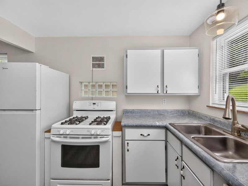 518 Rentz Place, Delhi Twp, OH 45238 Photo 9