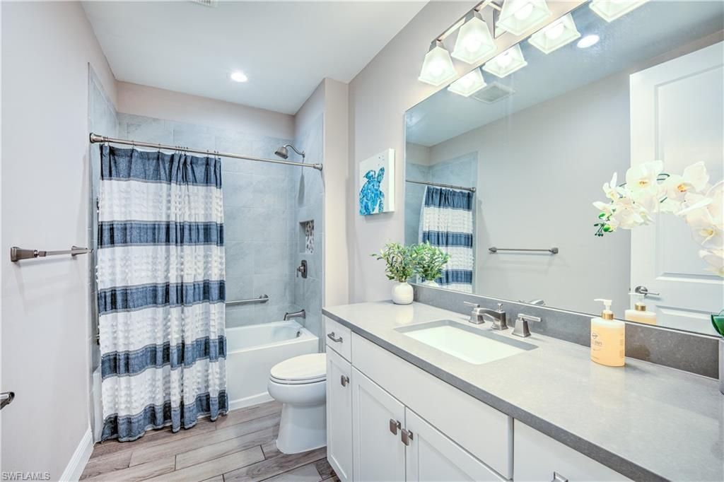 2626 Seychelles Cir, Unit 1404, Naples, FL 34112 Photo