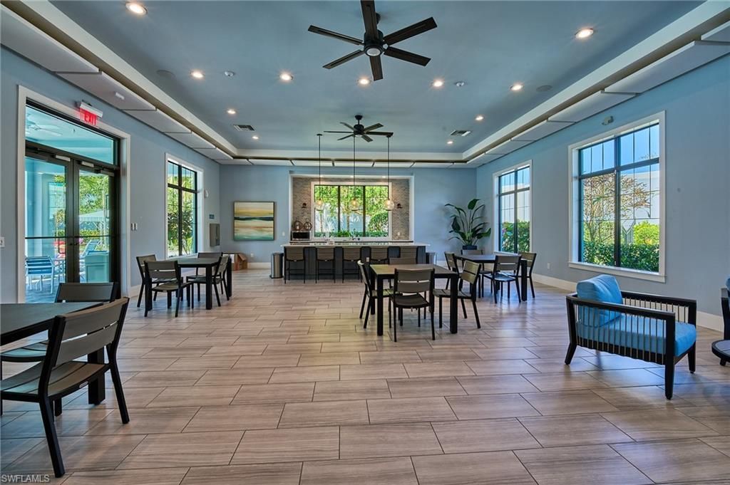2626 Seychelles Cir, Unit 1404, Naples, FL 34112 Photo