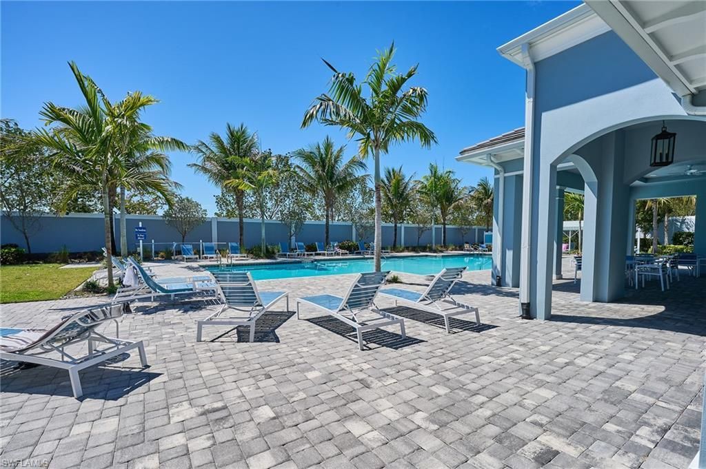 2626 Seychelles Cir, Unit 1404, Naples, FL 34112 Photo