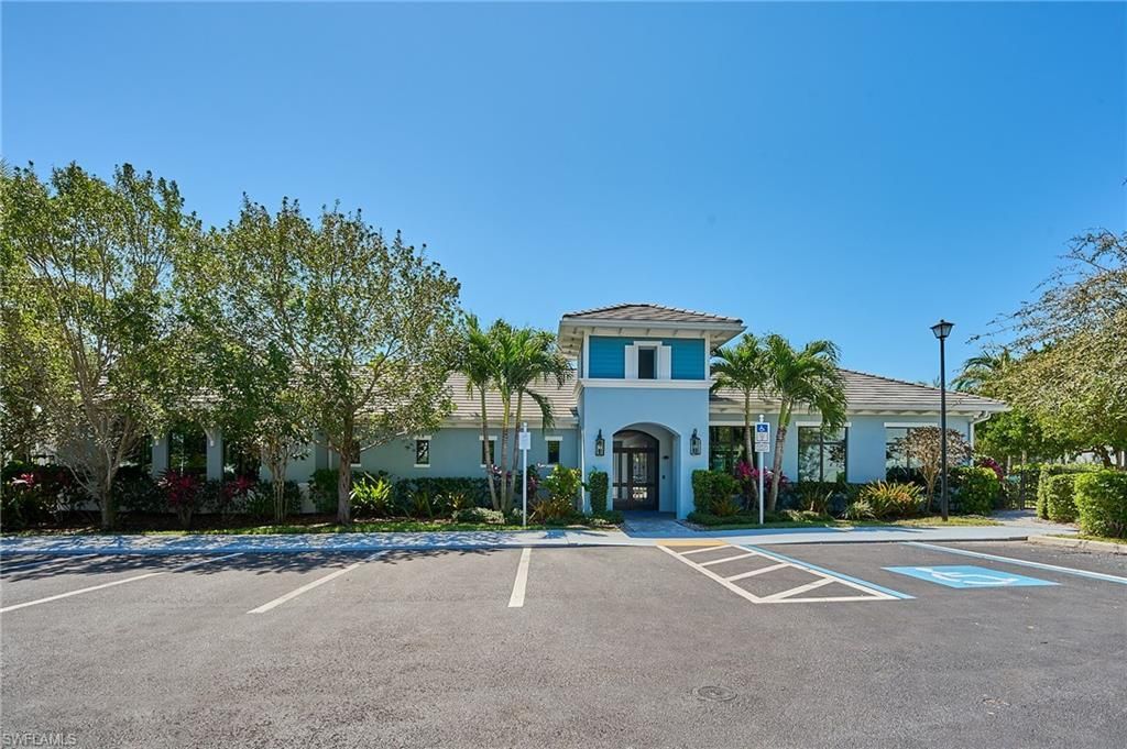 2626 Seychelles Cir, Unit 1404, Naples, FL 34112 Photo