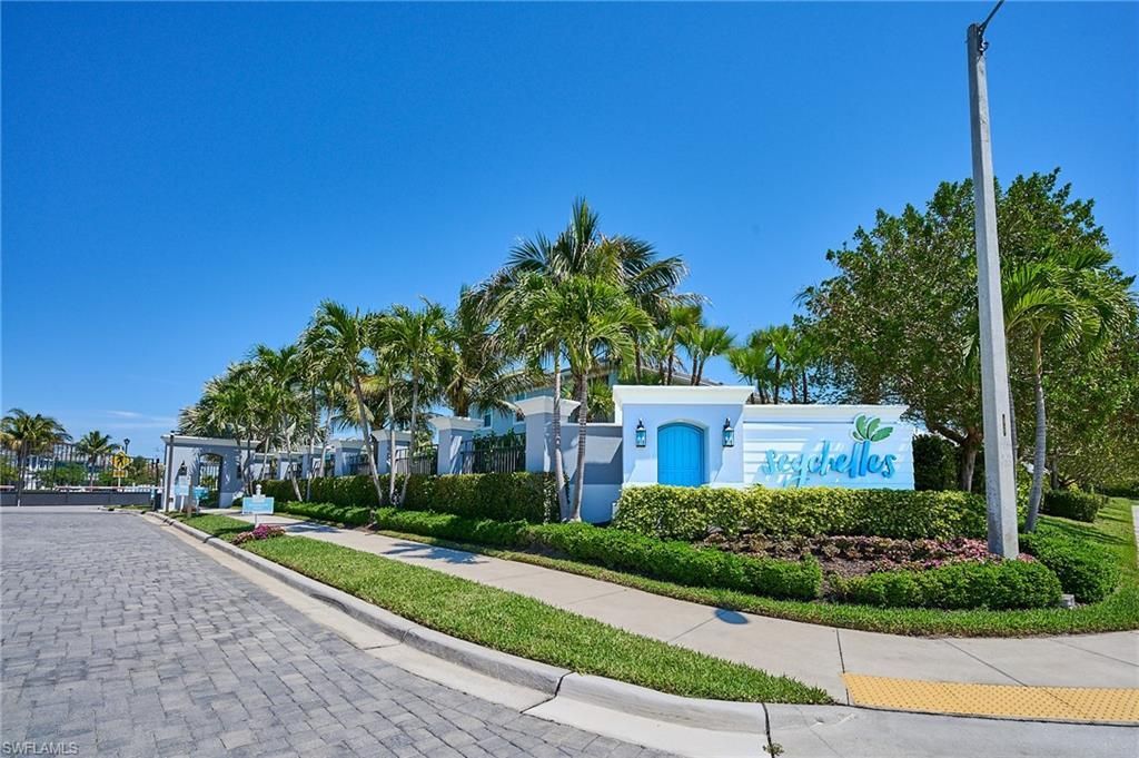 2626 Seychelles Cir, Unit 1404, Naples, FL 34112 Photo