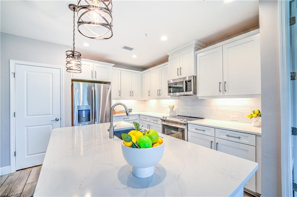 2626 Seychelles Cir, Unit 1404, Naples, FL 34112 Photo