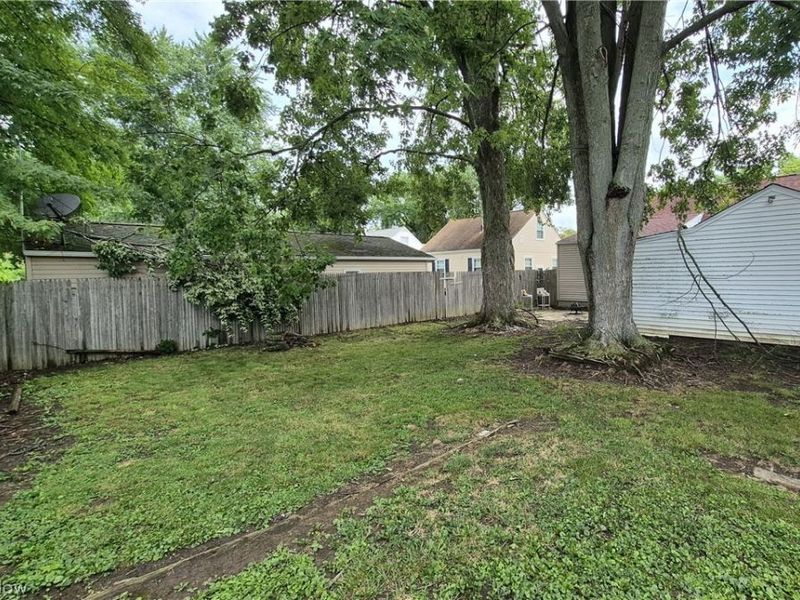 513 Henry Street, Elyria, OH 44035 Photo 17