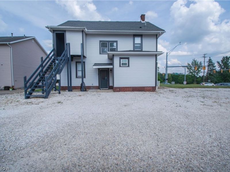 8419 Cleveland Avenue NW, North Canton, OH 44720 Photo 5