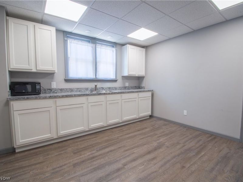 8419 Cleveland Avenue NW, North Canton, OH 44720 Photo 7