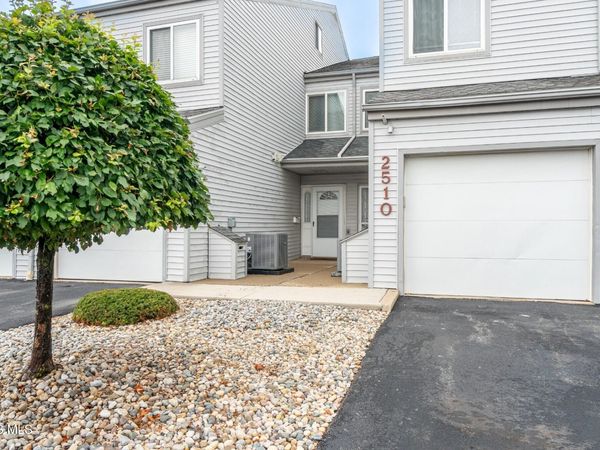 2510 W Village Drive , Toledo, OH 43614