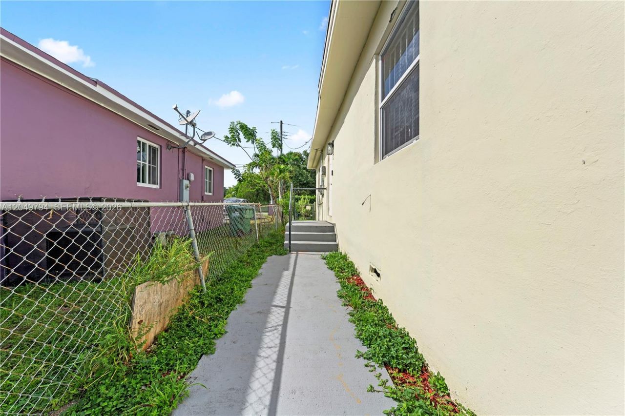1920 NW 69th Ter, Miami, FL 33147 Photo