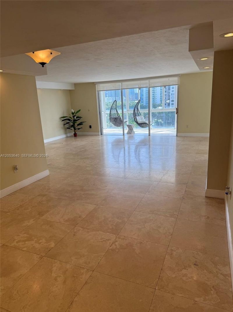 145 SE 25th Rd, Unit 1003, Miami, FL 33129 Photo