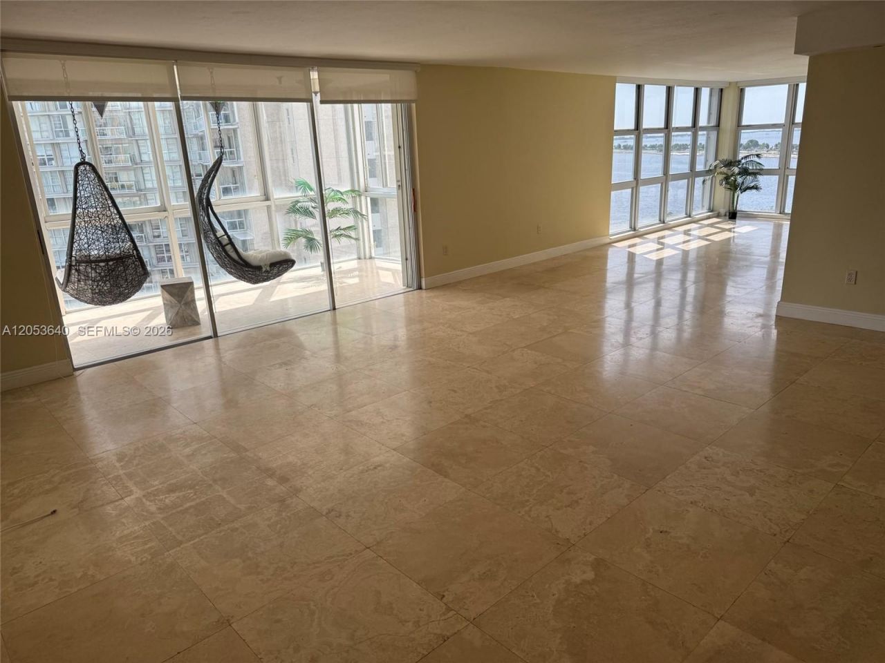 145 SE 25th Rd, Unit 1003, Miami, FL 33129 Photo
