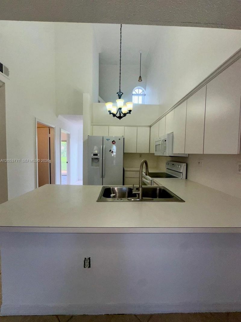15334 SW 36th Ter , Unit 15334, Miami, FL 33185 Photo
