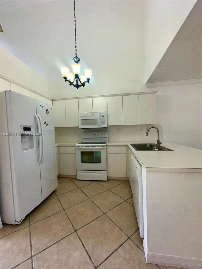 15334 SW 36th Ter , Unit 15334, Miami, FL 33185 Photo
