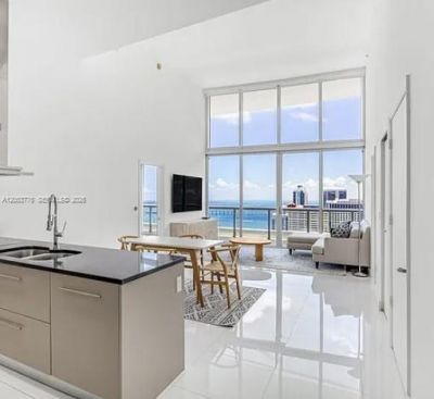 495 Brickell Ave , Unit 4105, Miami, FL 33131 Photo