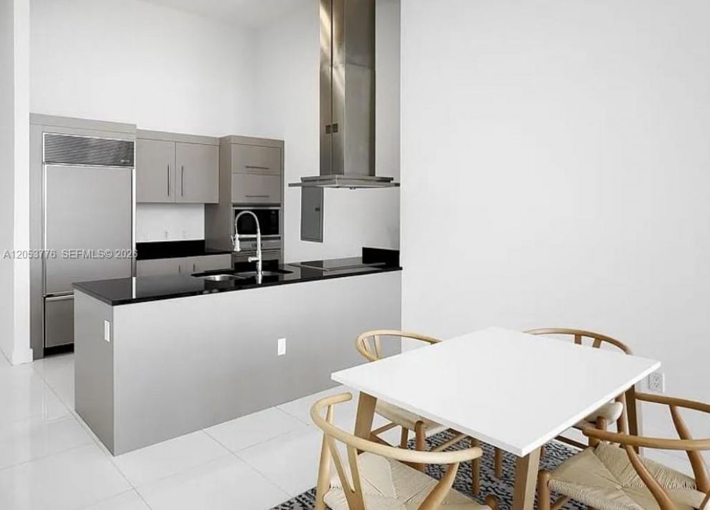 495 Brickell Ave , Unit 4105, Miami, FL 33131 Photo