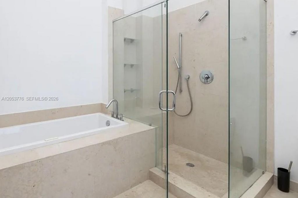 495 Brickell Ave , Unit 4105, Miami, FL 33131 Photo