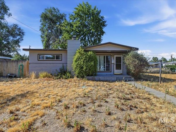 1125 E 11th N, Mountain Home, ID 83647