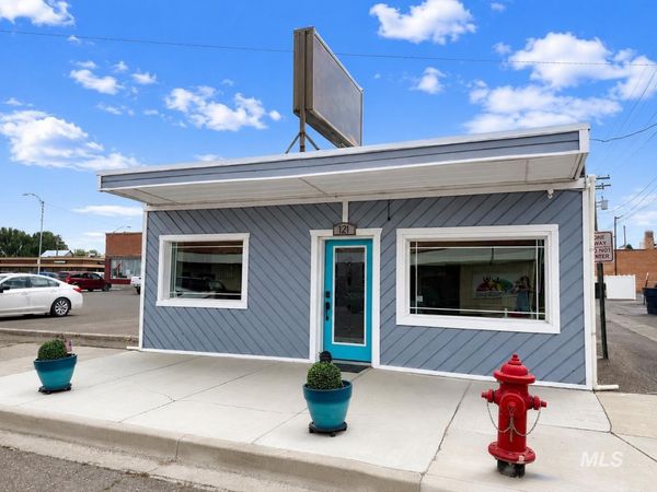 121 E 13th St, Burley, ID 83318