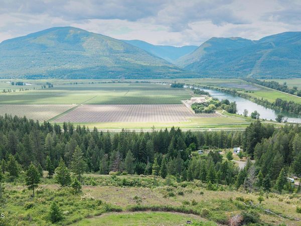 260 LCDR Fred Eskew Ln, Bonners Ferry, ID 83805