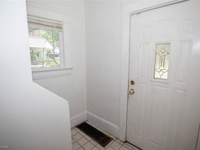1290 E 188th Street, Cleveland, OH 44110 Photo 11