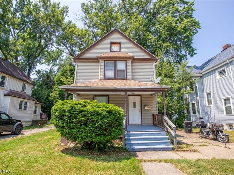 1290 E 188th Street, Cleveland, OH 44110 Photo 2