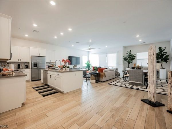 93 Juliette Pointe Lane , Henderson, NV 89011
