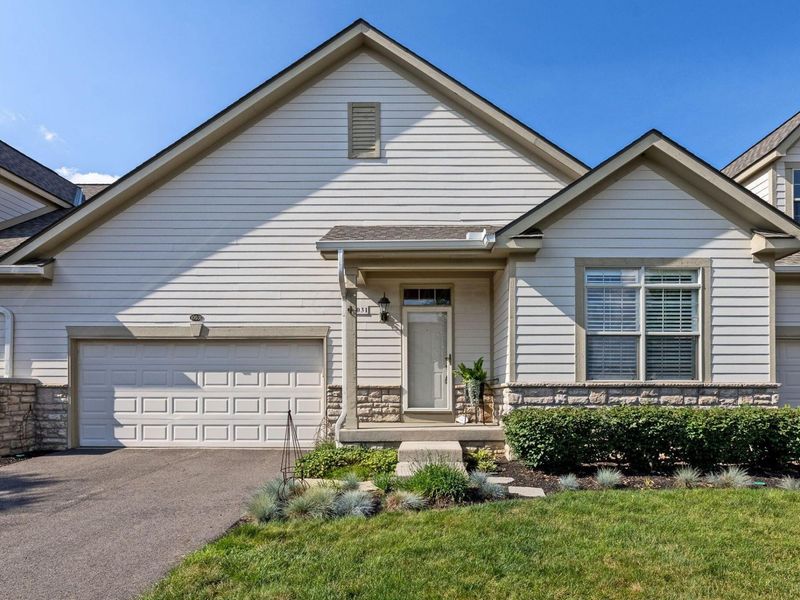 10031 Juliana Circle, Powell, OH 43065 Photo 2