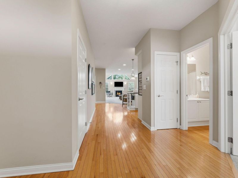 10031 Juliana Circle, Powell, OH 43065 Photo 4