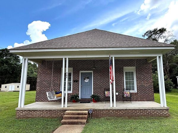 342 NE 5TH St, Fayette, AL 35555