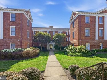 906 WASHINGTON STREET , Unit 111, ALEXANDRIA, VA 22314