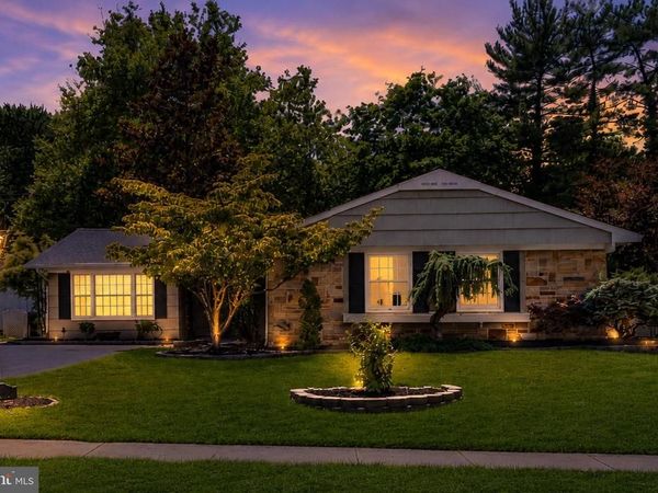 26 INGLEWOOD LANE, ABERDEEN, NJ 07747