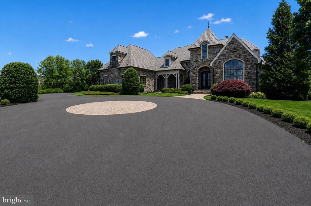 22786 CREIGHTON FARMS DRIVE, LEESBURG, VA 20175