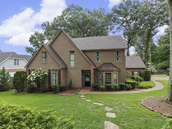 1928 RIVERDALE DR, Germantown, TN 38138