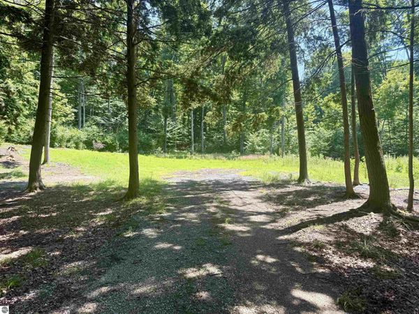 1364 Maplewing Drive E, Cedar, MI 49621