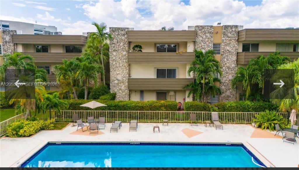 8325 SW 72nd Ave, Unit 102C, Miami, FL 33143 Photo