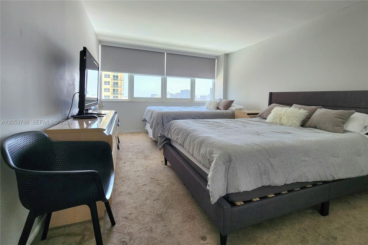 2030 S Ocean Dr , Unit 810, Hallandale Beach, FL 33009 Photo