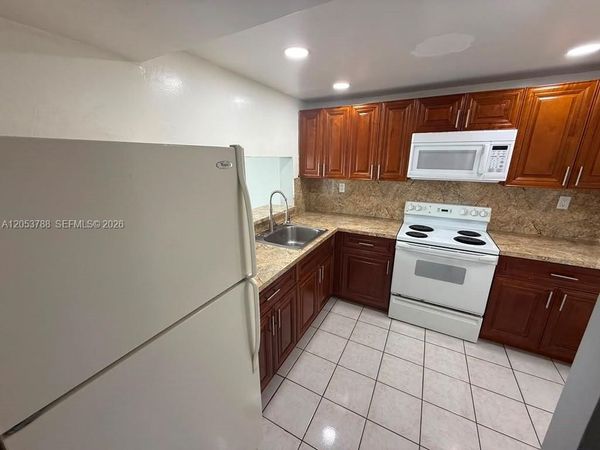 11780 SW 18th St , Unit 521-2, Miami, FL 33175
