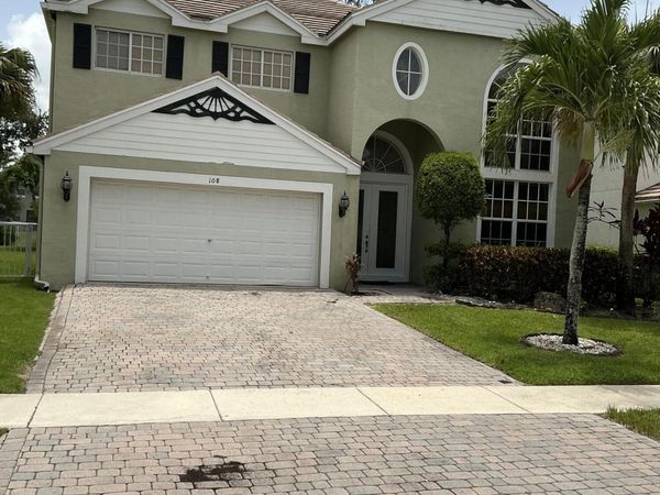 108 Kensington Way, Royal Palm Beach, FL 33411