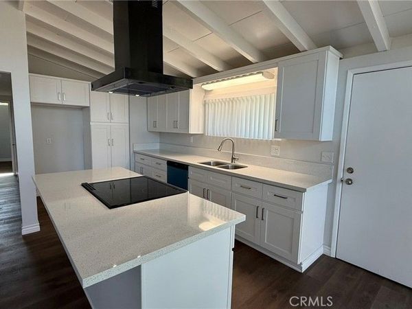 1002 E Walnut, Glendora, CA 91741