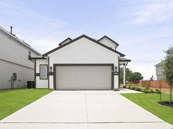 1943 Olivia Drive, New Braunfels, TX 78130