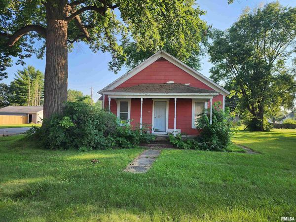 625 OKLAHOMA Avenue, Lincoln, IL 62656